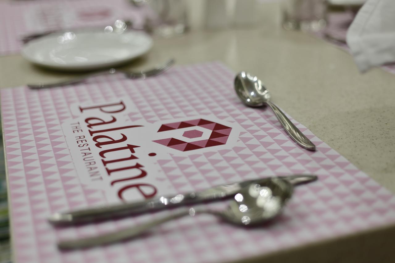 אחמדאבאד Hotel Pragati The Grand מראה חיצוני תמונה